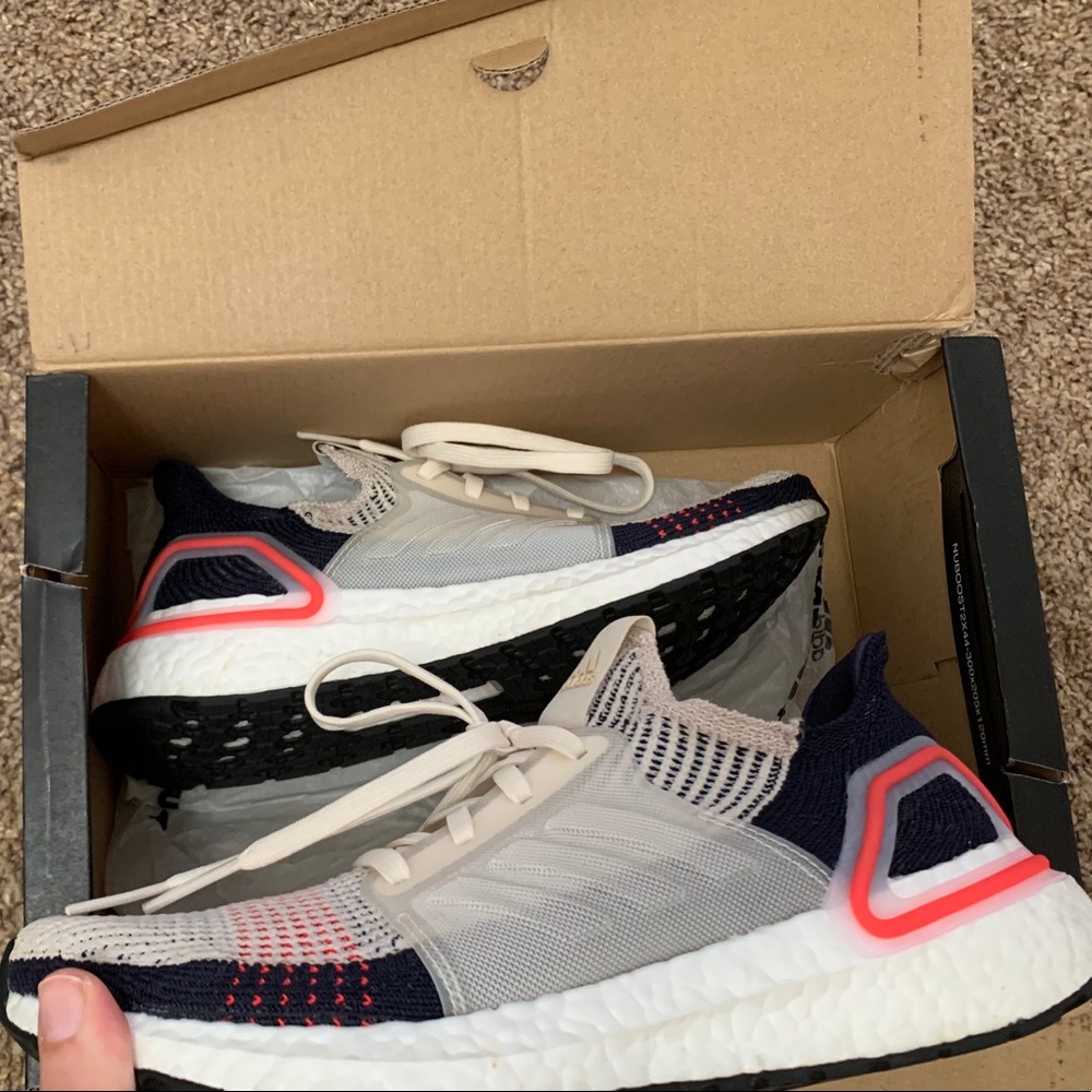 Adidas Ultraboost 19